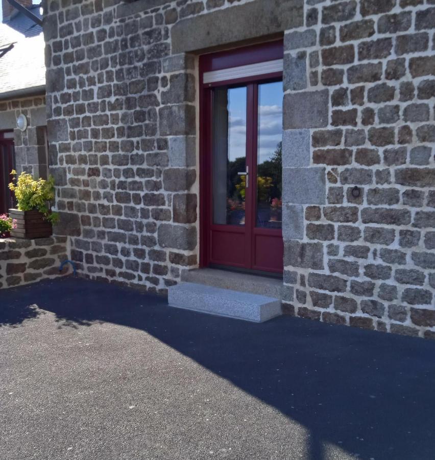 Pontmain Chambre Privee Proche De Fougeres Exterior photo